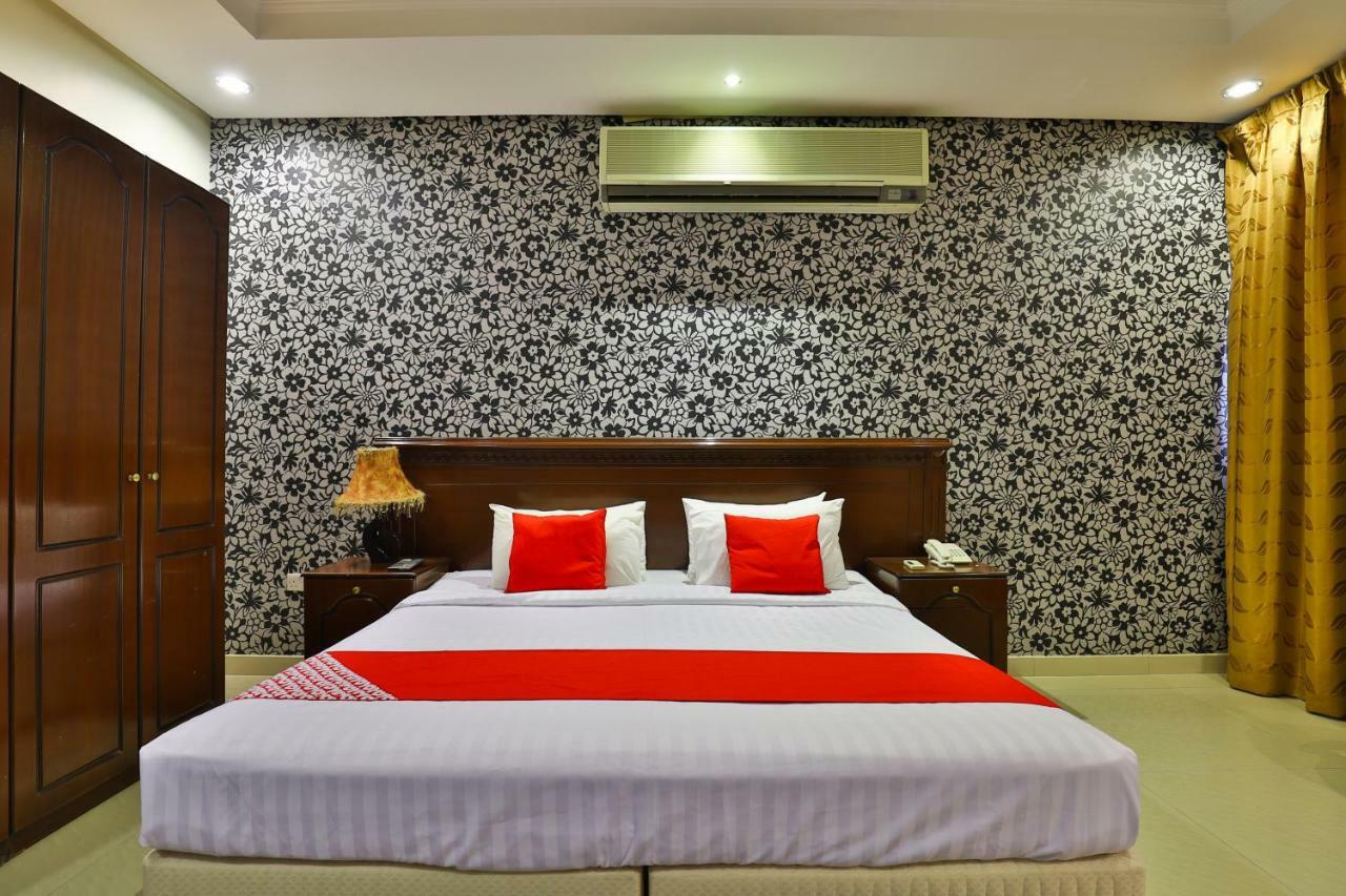 แคปิตัล โอ 162 เบอร์ซีน โฮเต็ล Hotel ริยาดห์ ภายนอก รูปภาพ